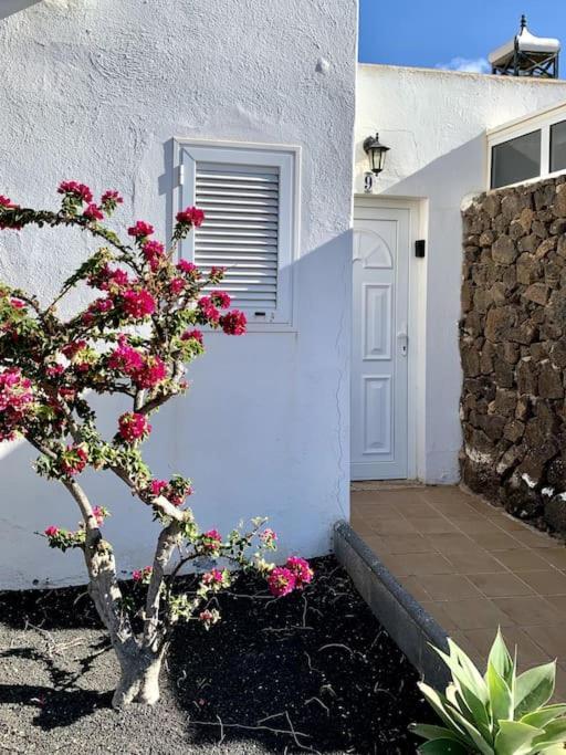 Casa Katia Playa Blanca (Lanzarote), Spain — book Holiday home, 2023 Prices